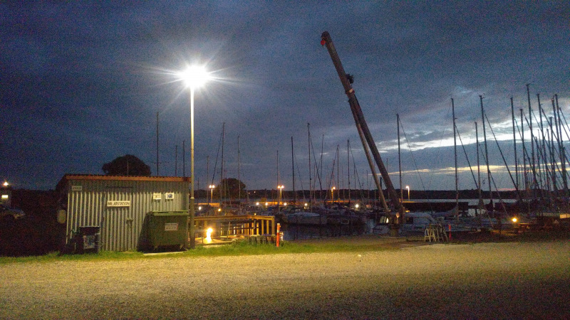 Ny-lampe-på-havnen